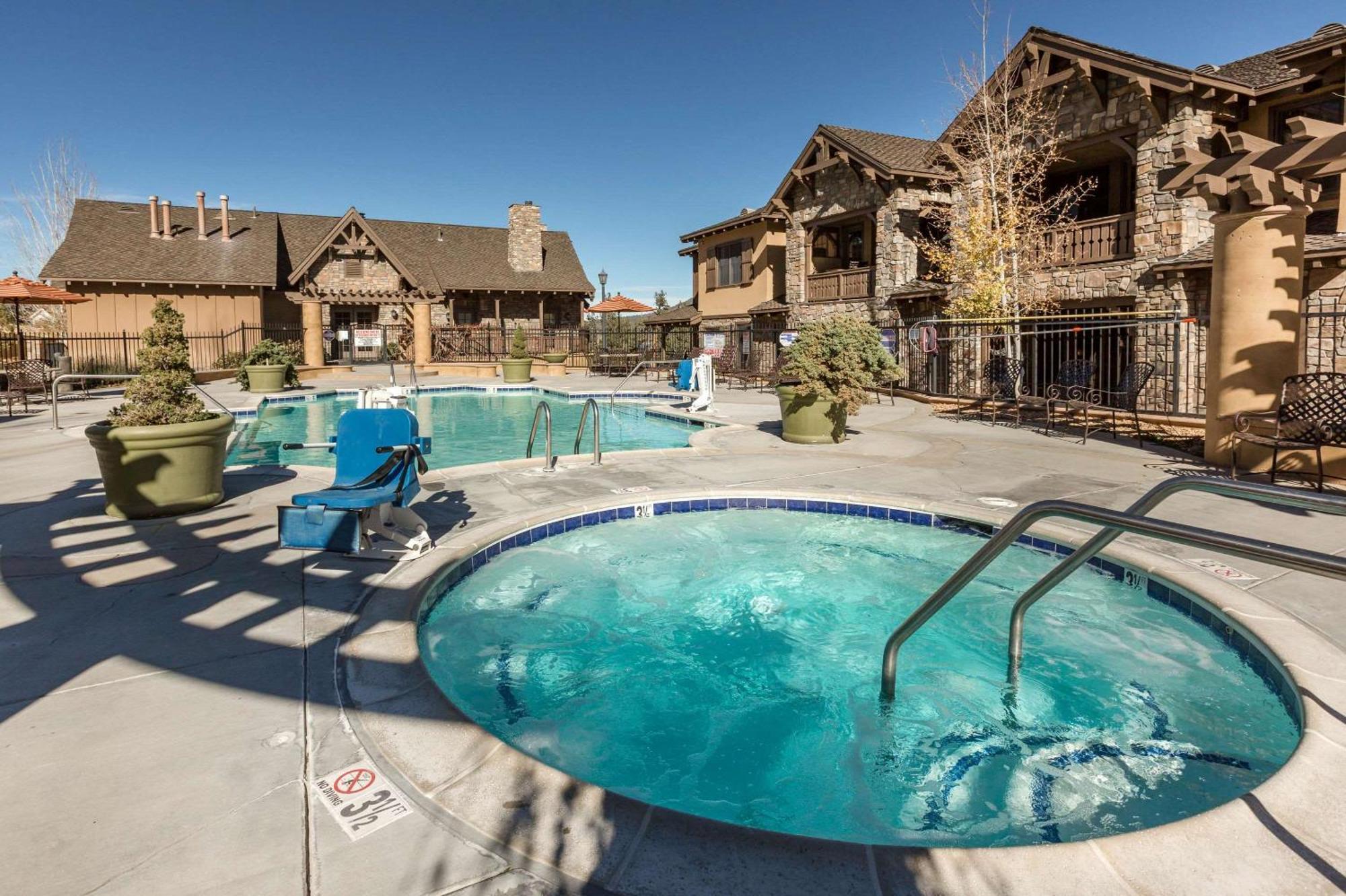 Bluegreen Vacations Big Bear Village, Ascend Resort Collection Big Bear Lake Bagian luar foto